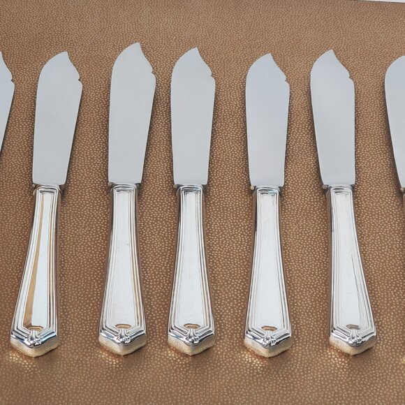 Vintage CN Railway Silverplated Fish Knives possibly 1960s–70s Set of 7 - Picture 3 of 8